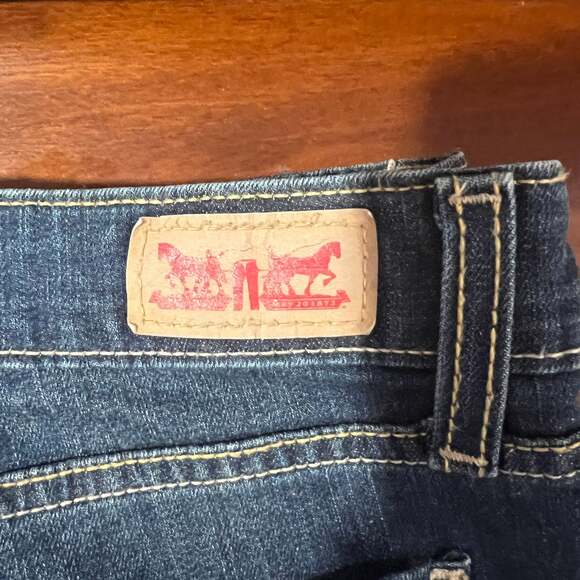 Levi's Women's 515 Bootcut Dark Wash Denim Jeans - Picture 5 of 5